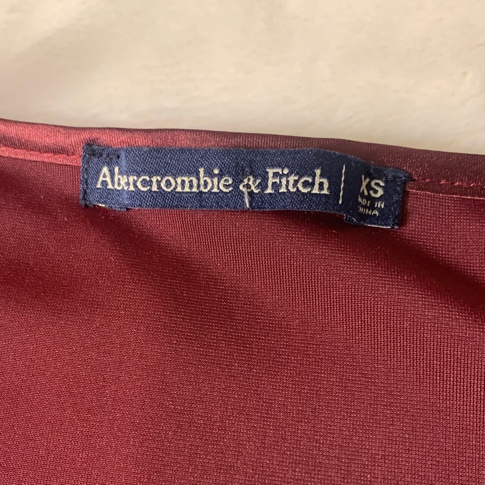 Abercrombie & Fitch Burgundy Mini Dress - Picture 2 of 11